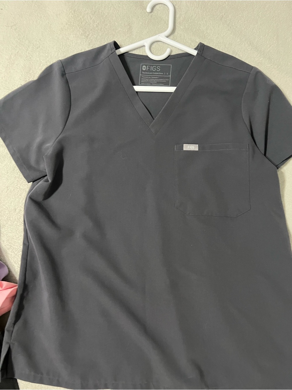 Figs Catarina scrub top large regular in the color Charcoal!
